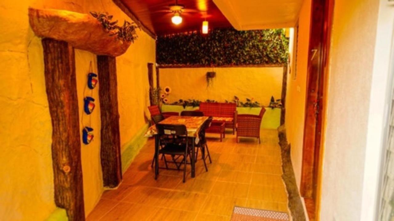 Cabinas Colibri ラ・フォルトゥナ エクステリア 写真