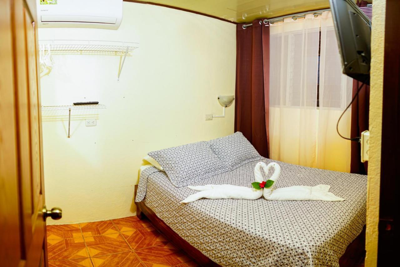 Cabinas Colibri ラ・フォルトゥナ エクステリア 写真