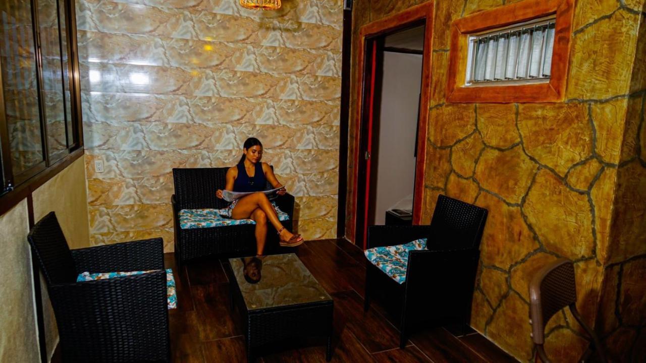Cabinas Colibri ラ・フォルトゥナ エクステリア 写真